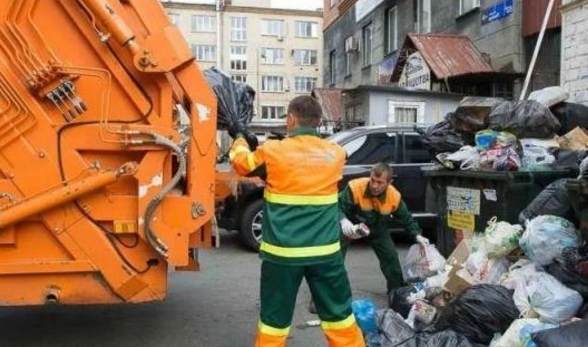 Срочный вывоз мусора в Троицке от ПроМусор — заказ день в день от 2939 руб., грузчики, цена