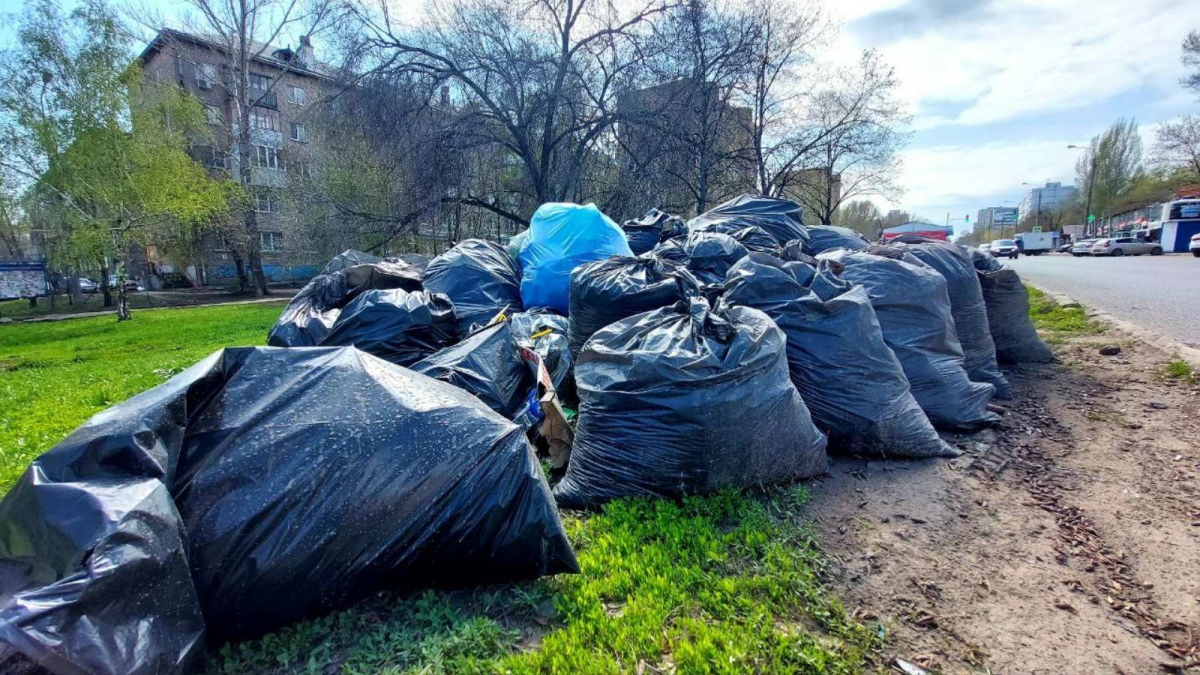 Вывоз и утилизация мусора после субботника в Троицке в октябре