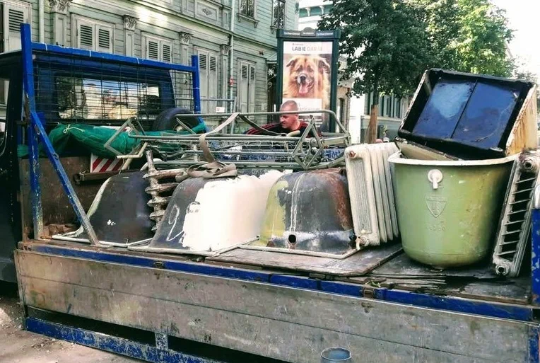 Вывоз старой сантехники в Троицке от ПроМусор: быстро, недорого от 567 руб., утилизация и грузчики