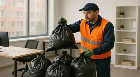Уборка и вывоз мусора после мероприятий в Троицке в октябре