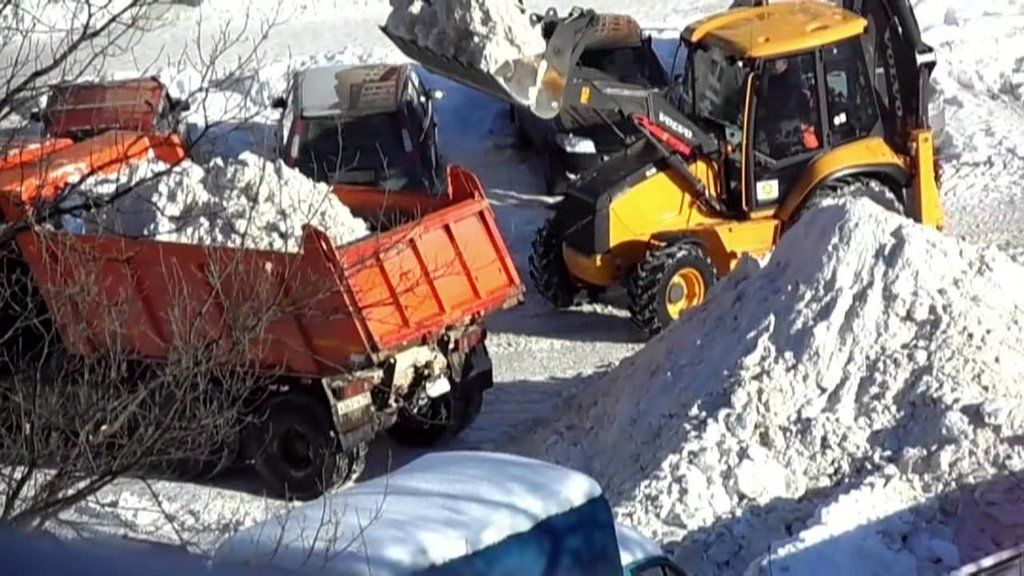Вывоз снега с погрузкой в Троицке для организаций и частных лиц в октябре