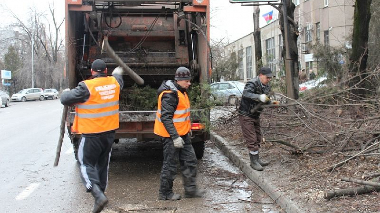 Уборка после стихийного бедствия в Троицке от 2939 руб